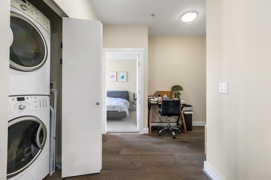 303 5928 Birney Avenue