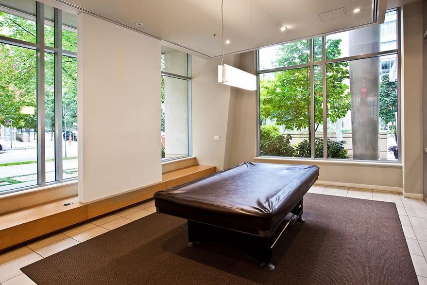 1105 1001 Richards Street