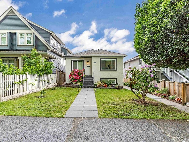 949 E 24th Avenue