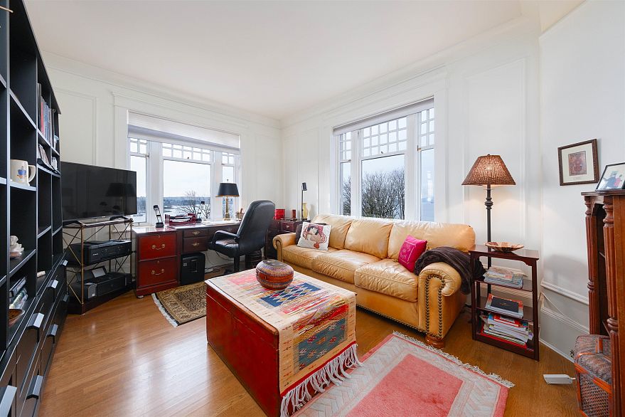 50 1386 Nicola Street