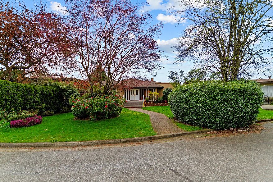 768 W 53rd Avenue
