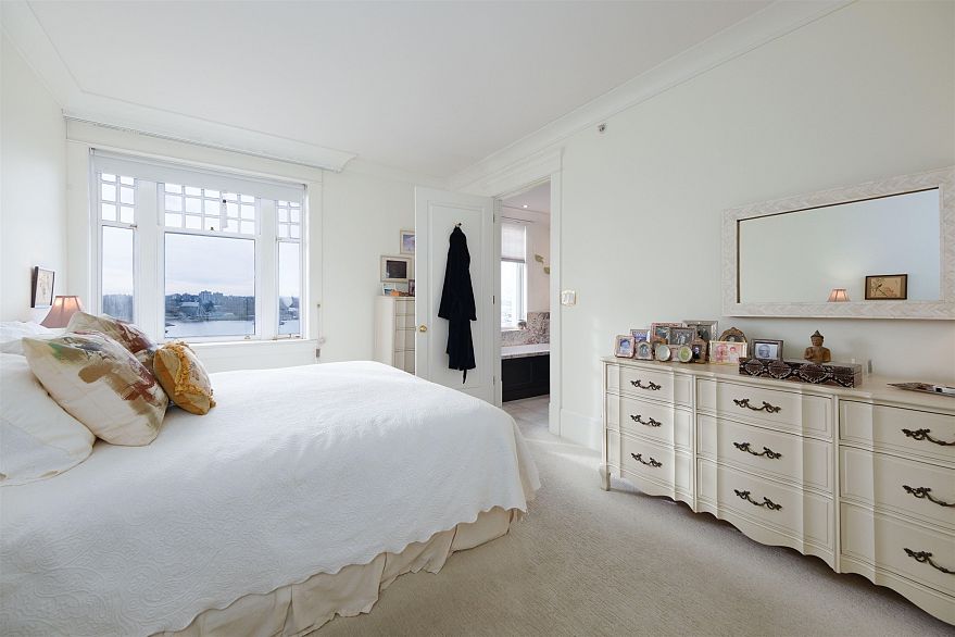 50 1386 Nicola Street