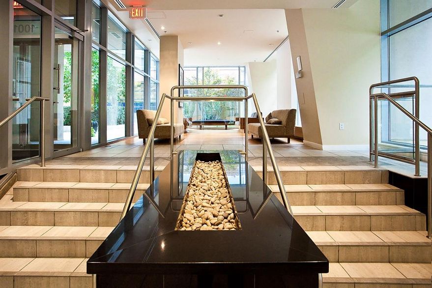 1105 1001 Richards Street