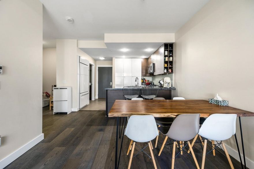 303 5928 Birney Avenue