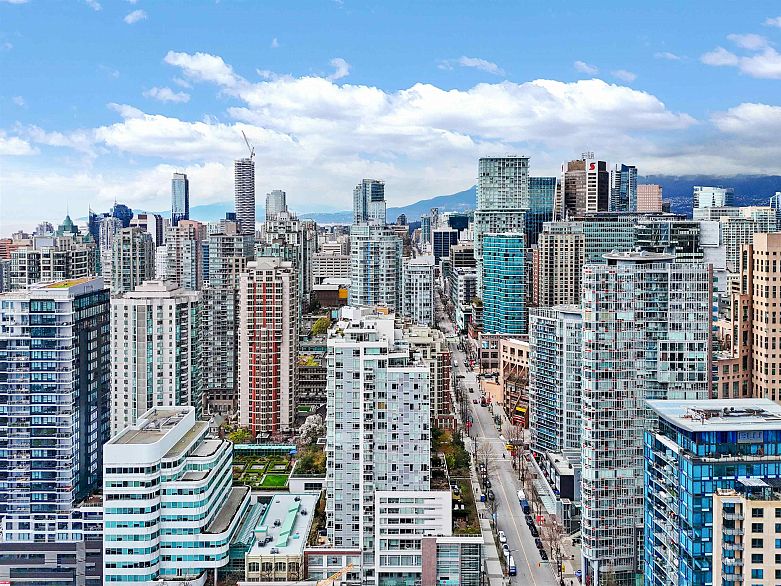 1504 821 Cambie Street