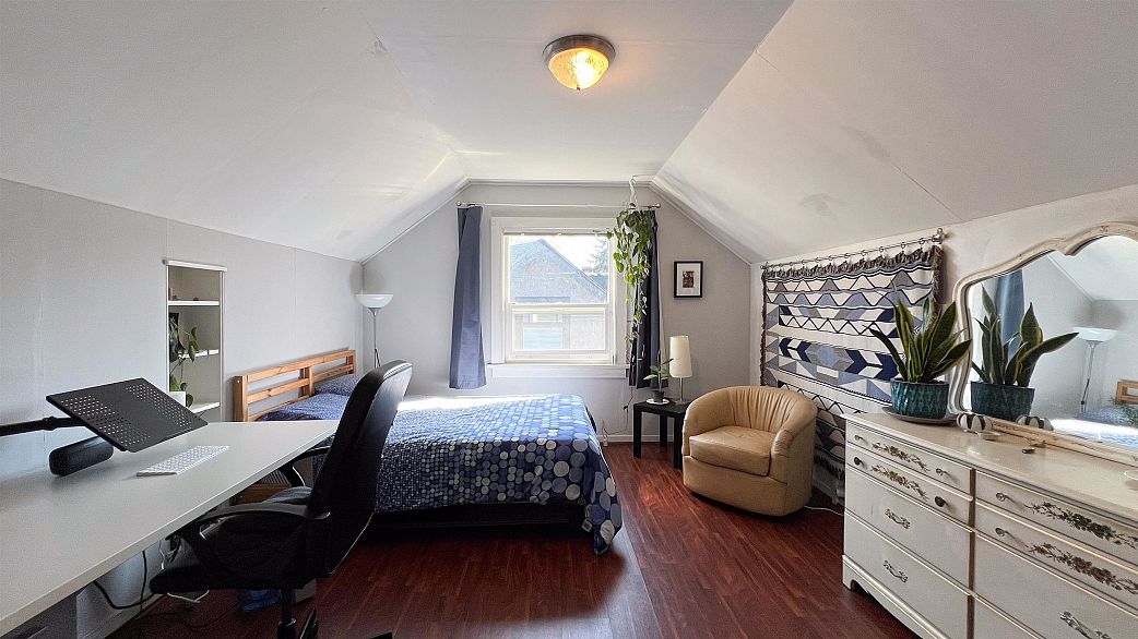 3088 Discovery Street