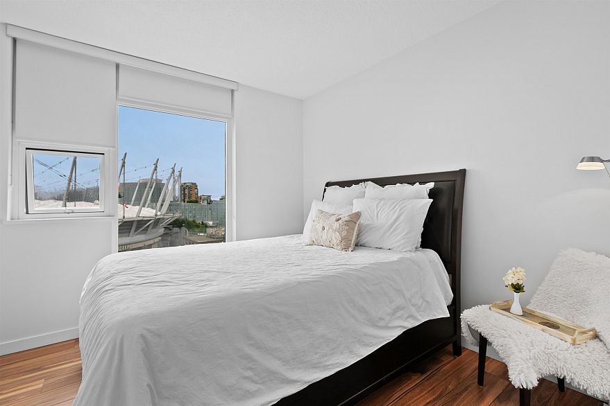 1504 821 Cambie Street