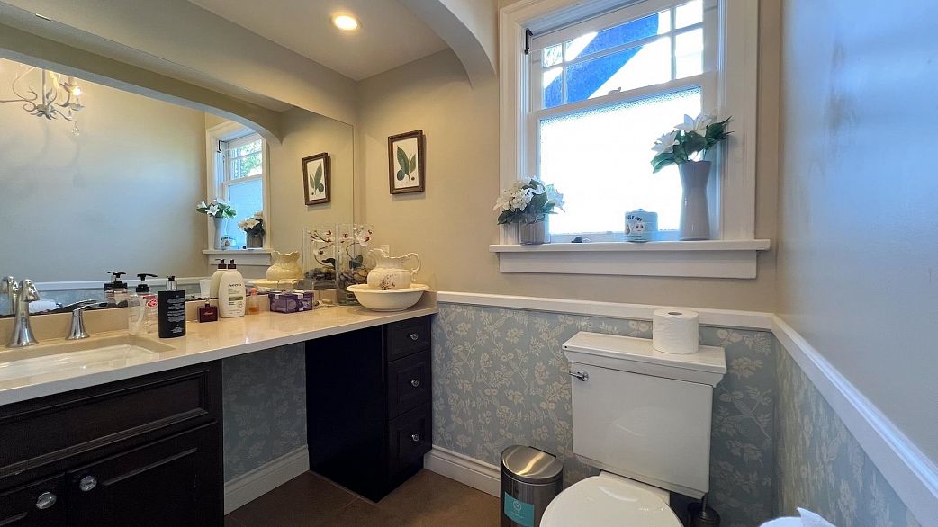 3090 Discovery Street