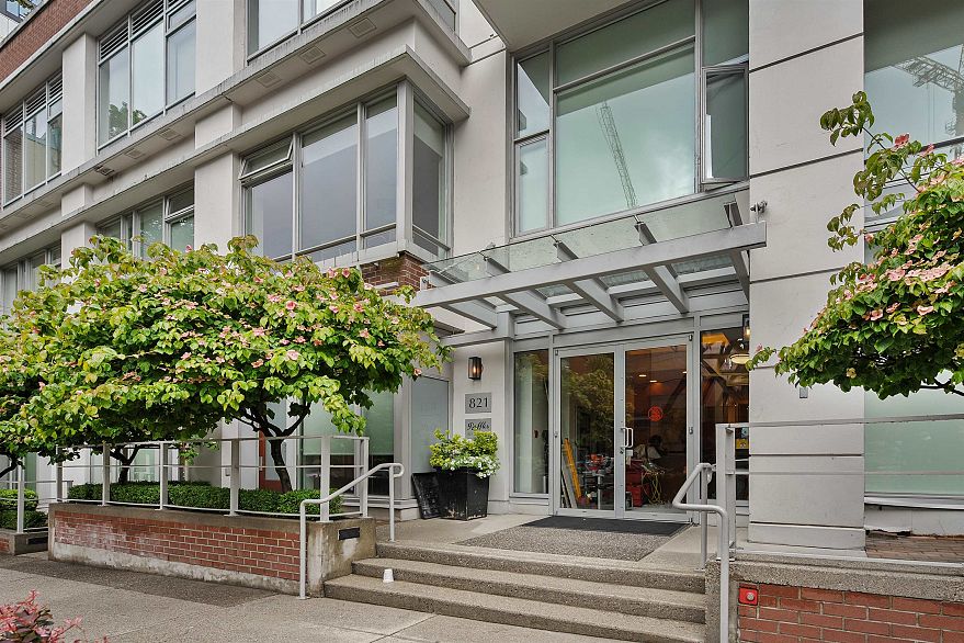 1504 821 Cambie Street