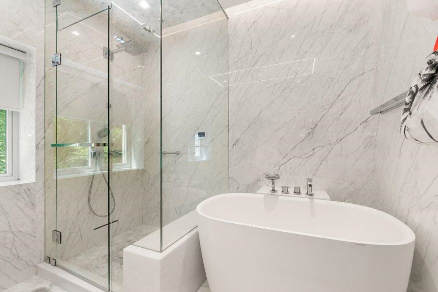 107 323 Jervis Street