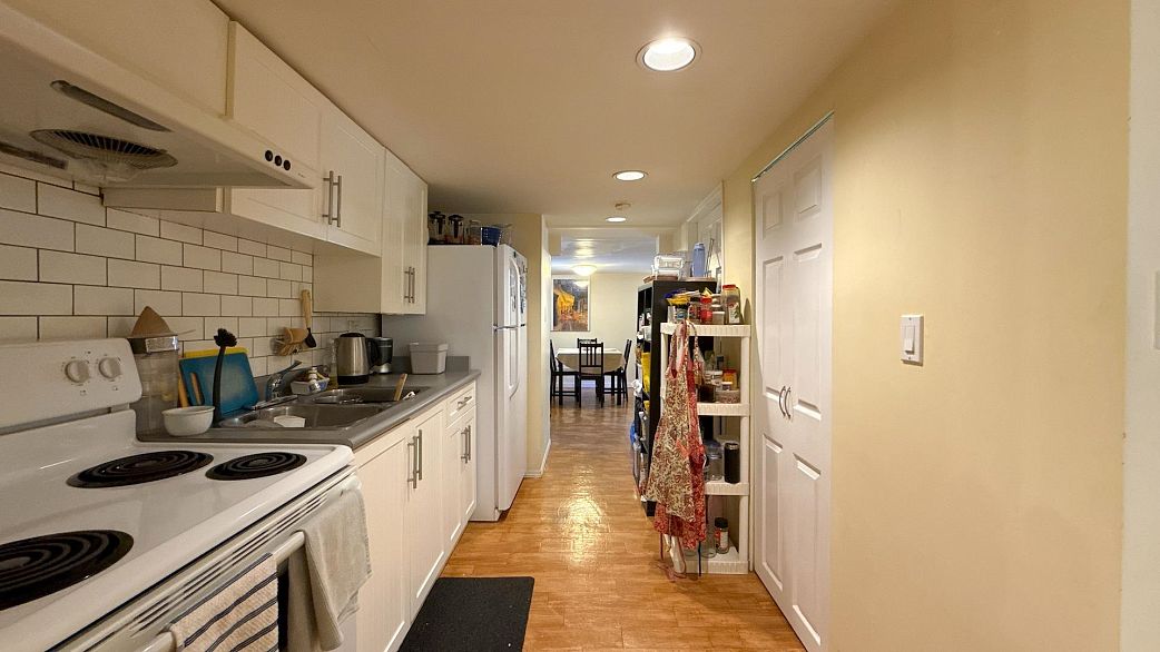 3090 Discovery Street