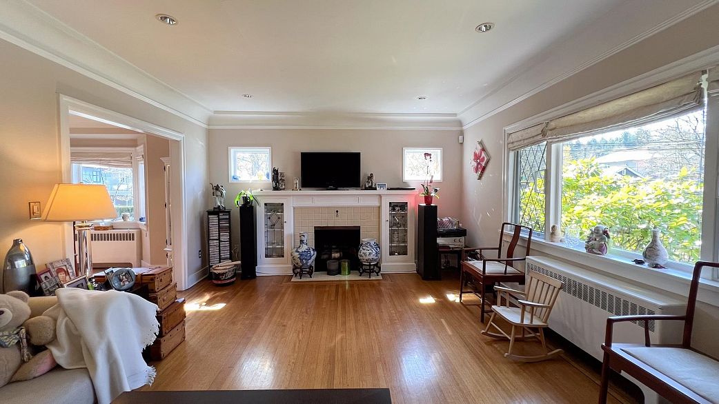 3090 Discovery Street