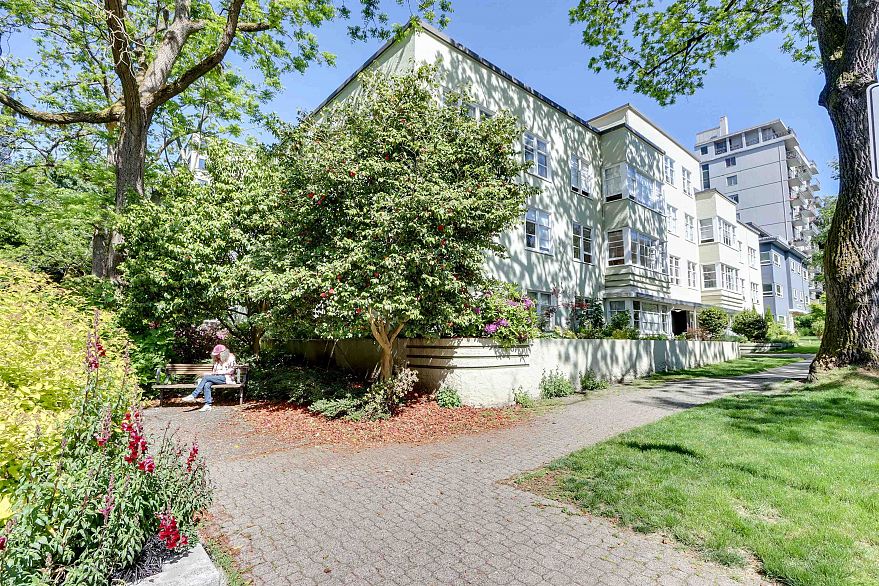 303 1565 Burnaby Street