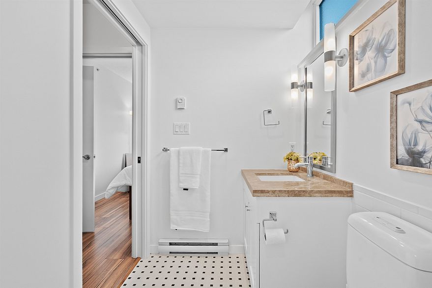 1504 821 Cambie Street