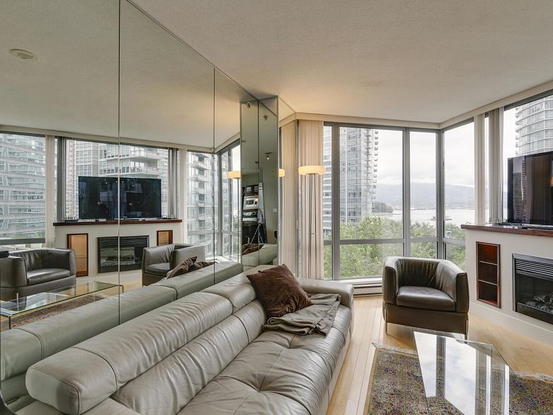 601 1228 W Hastings Street