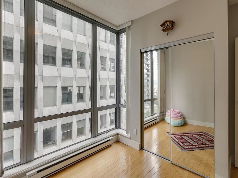 601 1228 W Hastings Street