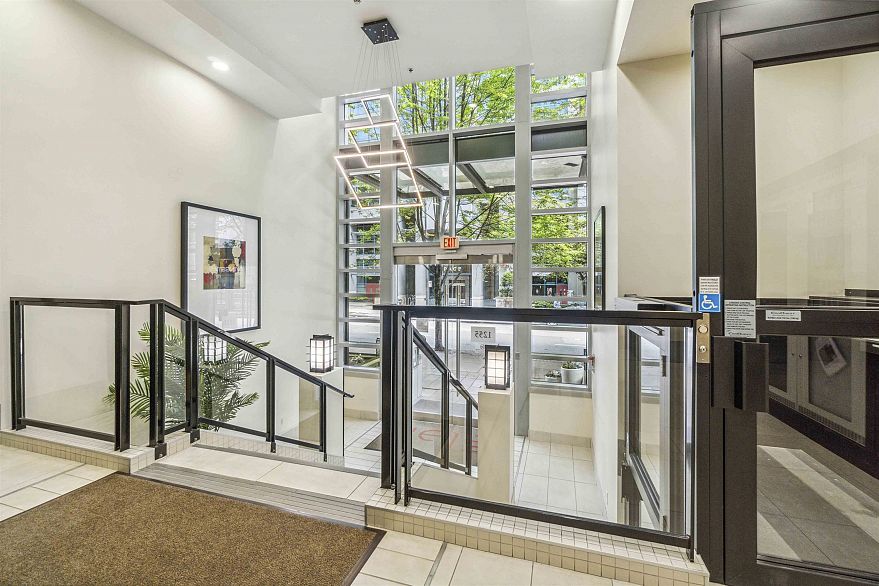 1006 1255 Seymour Street