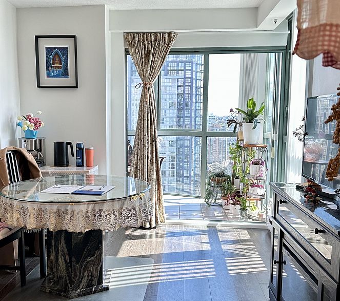 2303 1188 Howe Street