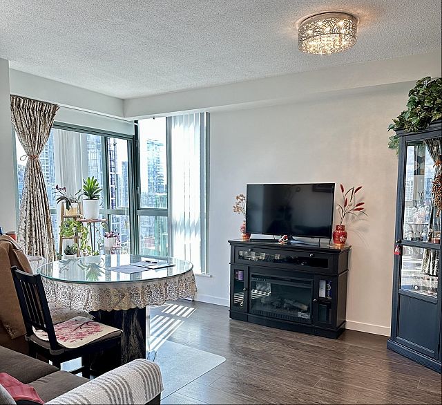 2303 1188 Howe Street