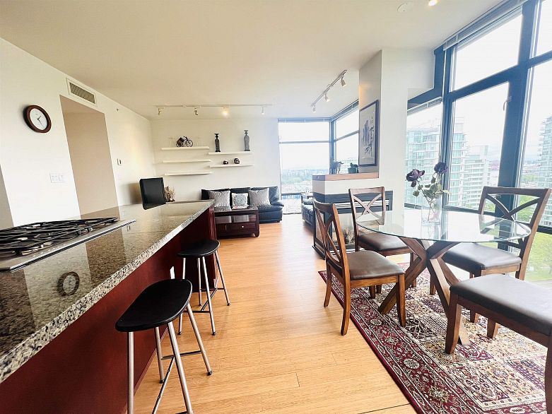 1602 1863 Alberni Street