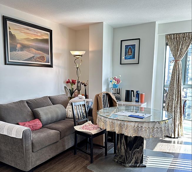 2303 1188 Howe Street