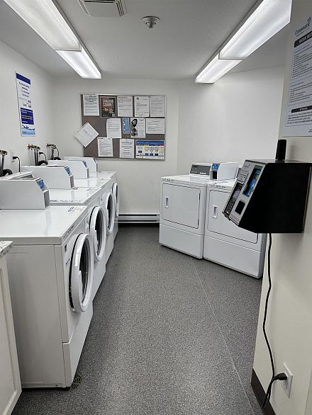 309 1422 E 3rd Avenue