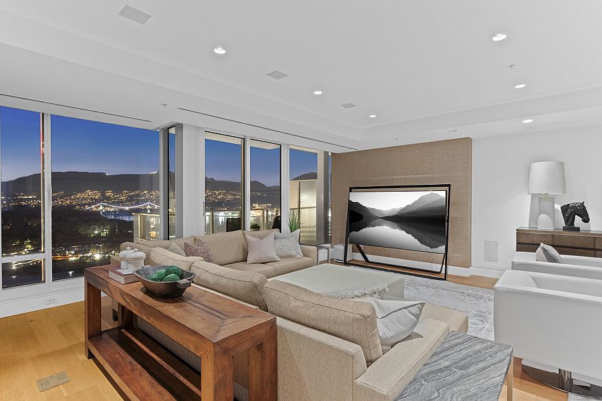 4602 1011 W Cordova Street