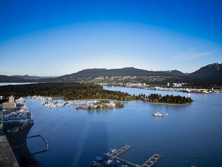 4602 1011 W Cordova Street