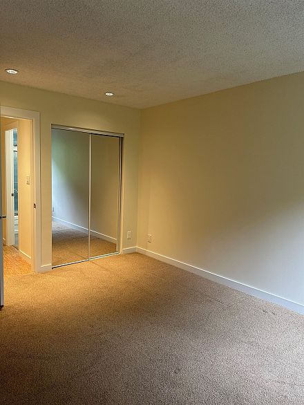 309 1422 E 3rd Avenue