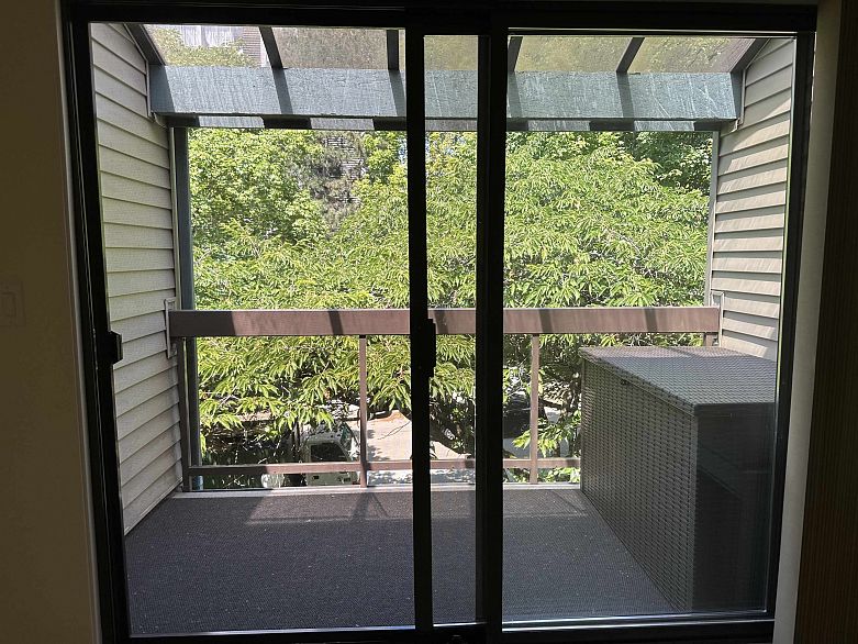 309 1422 E 3rd Avenue