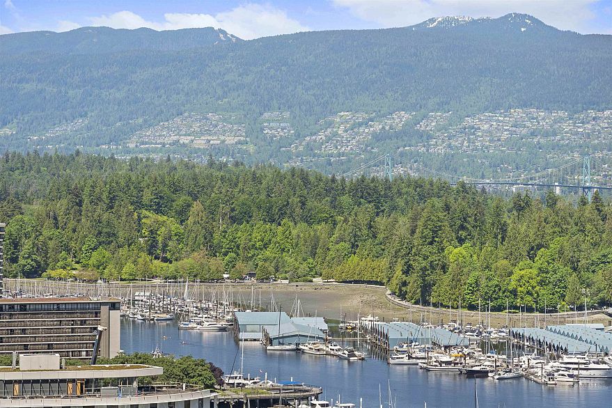 2201 1189 Melville Street