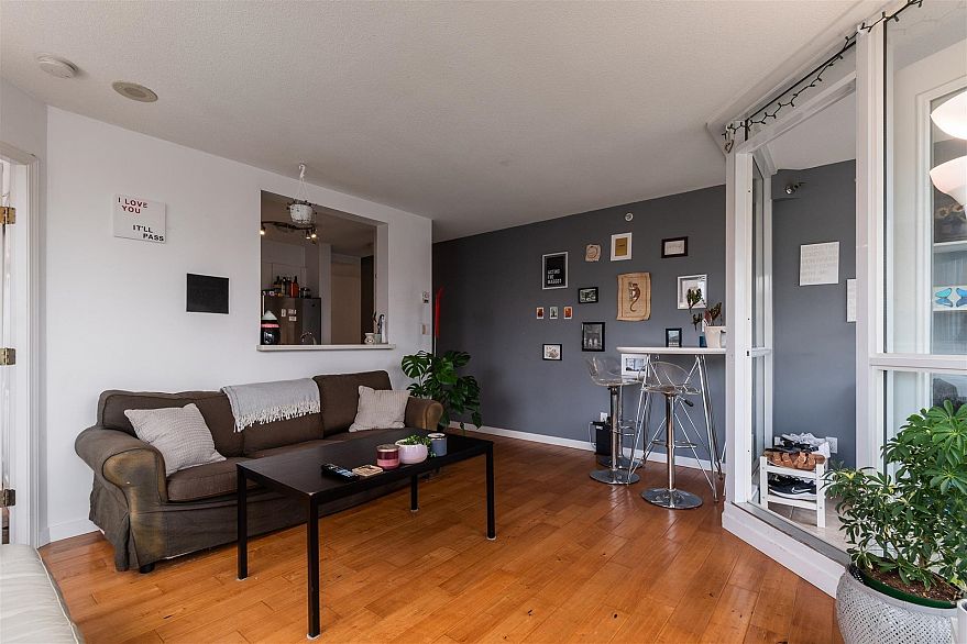 2203 1188 Richards Street