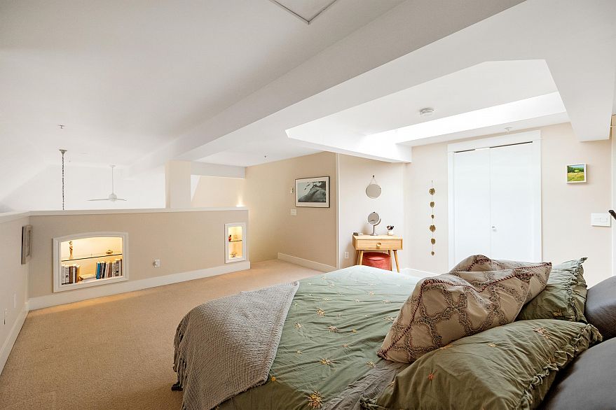 208 1811 W 16th Avenue