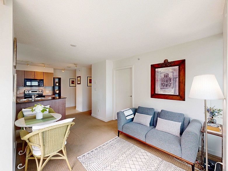 1116 610 Granville Street