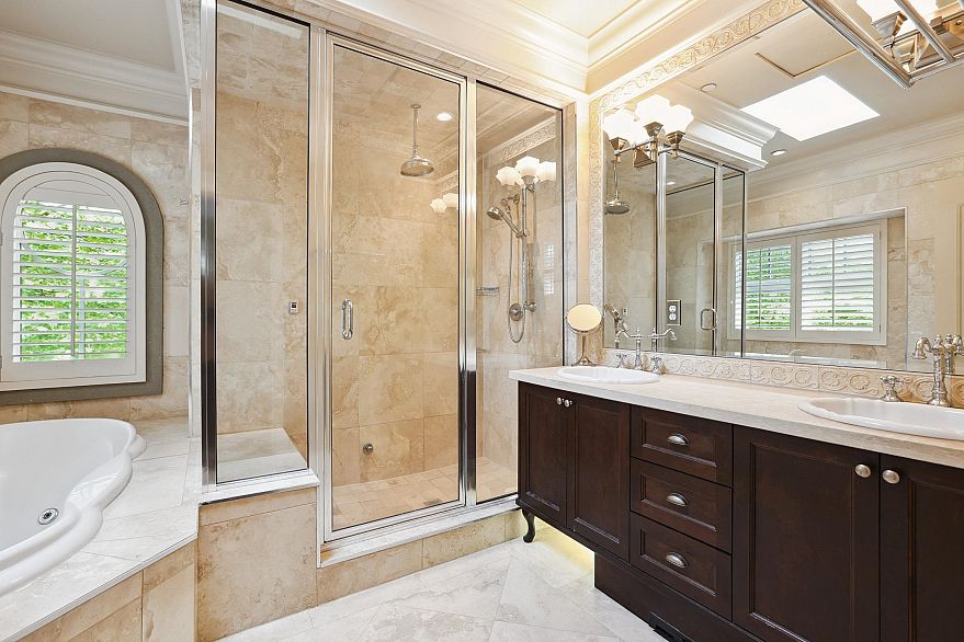 3593 Mackenzie Street