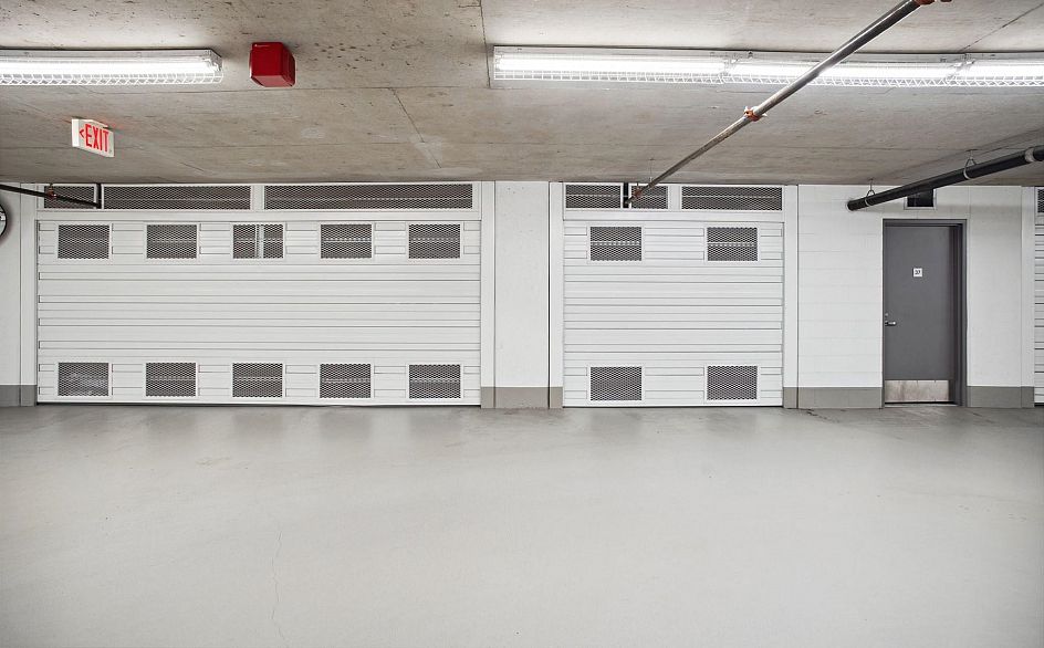 2601 277 Thurlow Street