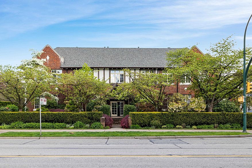 208 1811 W 16th Avenue