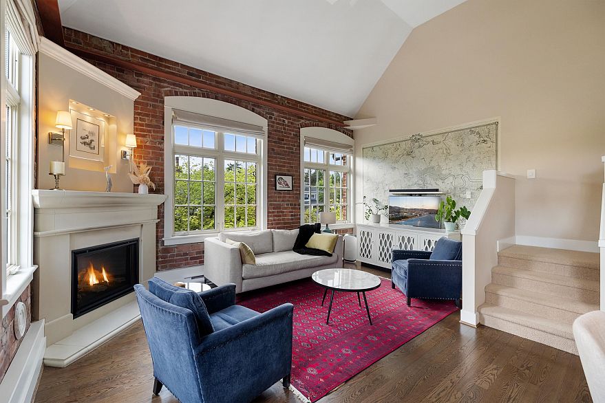 208 1811 W 16th Avenue