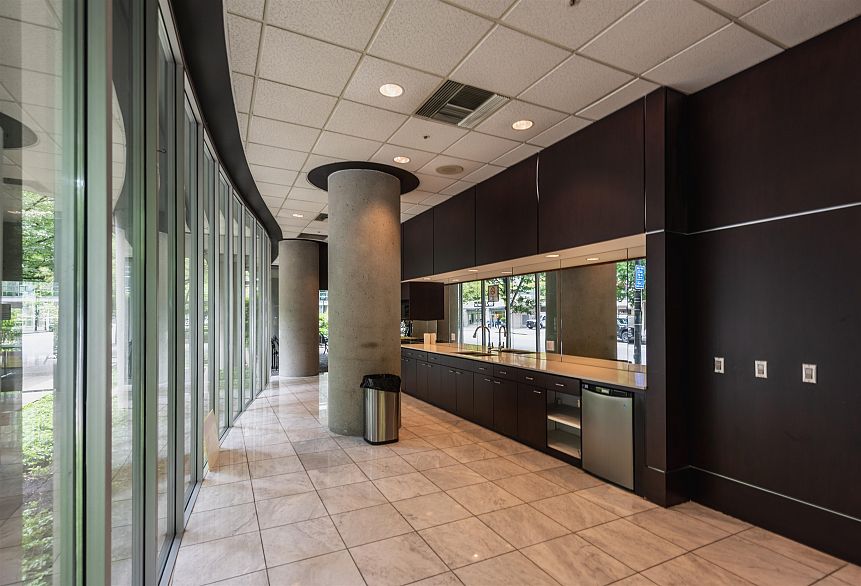 2302 555 Jervis Street