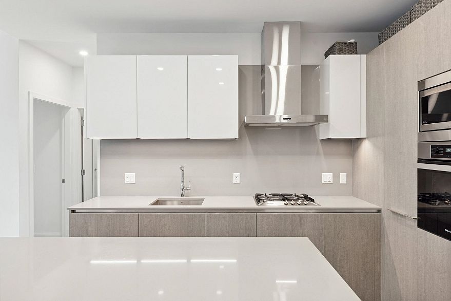 103 4932 Cambie Street