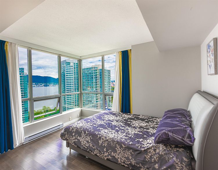 2302 555 Jervis Street