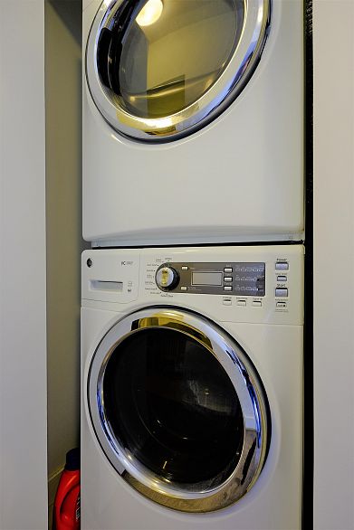 309 5981 Gray Avenue