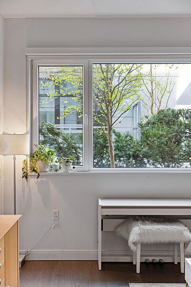 103 4932 Cambie Street