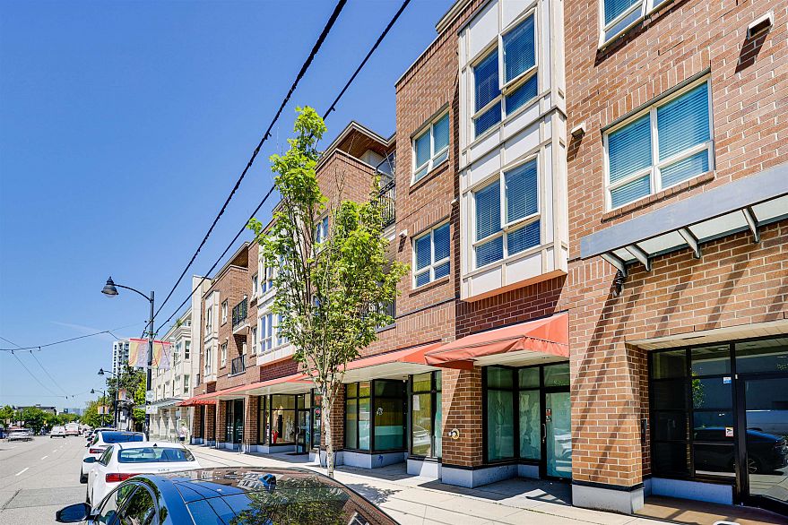 213 1239 Kingsway