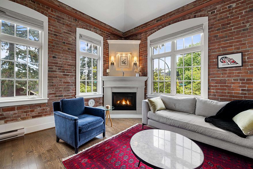 208 1811 W 16th Avenue