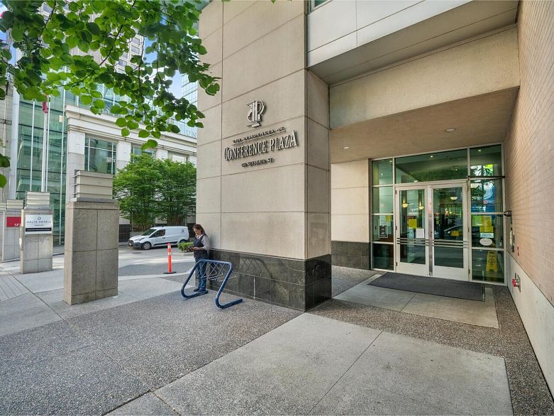 803 438 Seymour Street