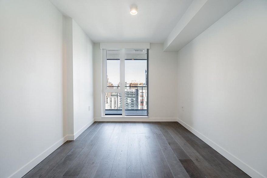 1910 1111 Richards Street