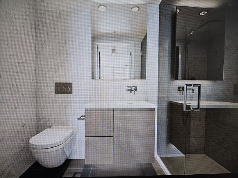 1611 1289 Hornby Street