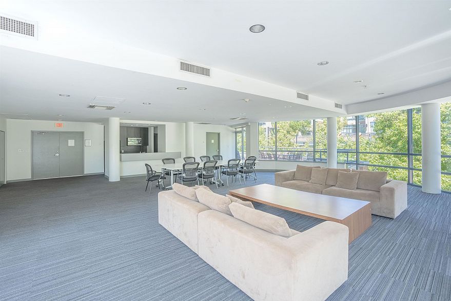 3705 928 Beatty Street