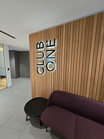 1611 1289 Hornby Street